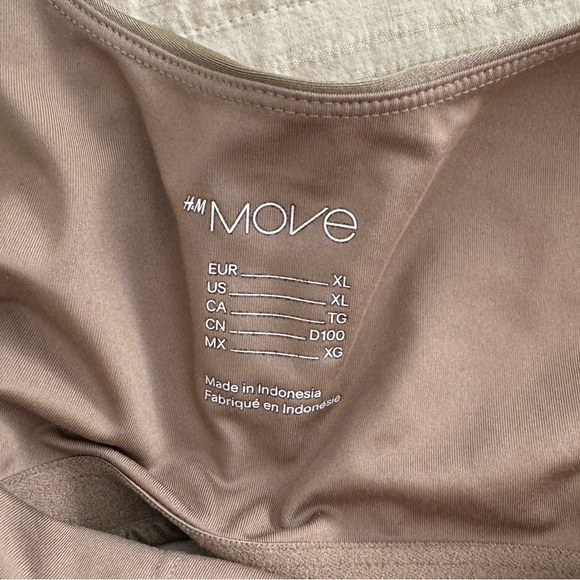 H&M DryMove Sports Bra - Picture 3 of 5